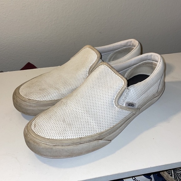 8.5 women’s vans white perf leather low top slip on sneakers - Picture 6 of 10